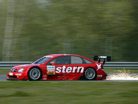 opel vectra  ( si je me trope pa )